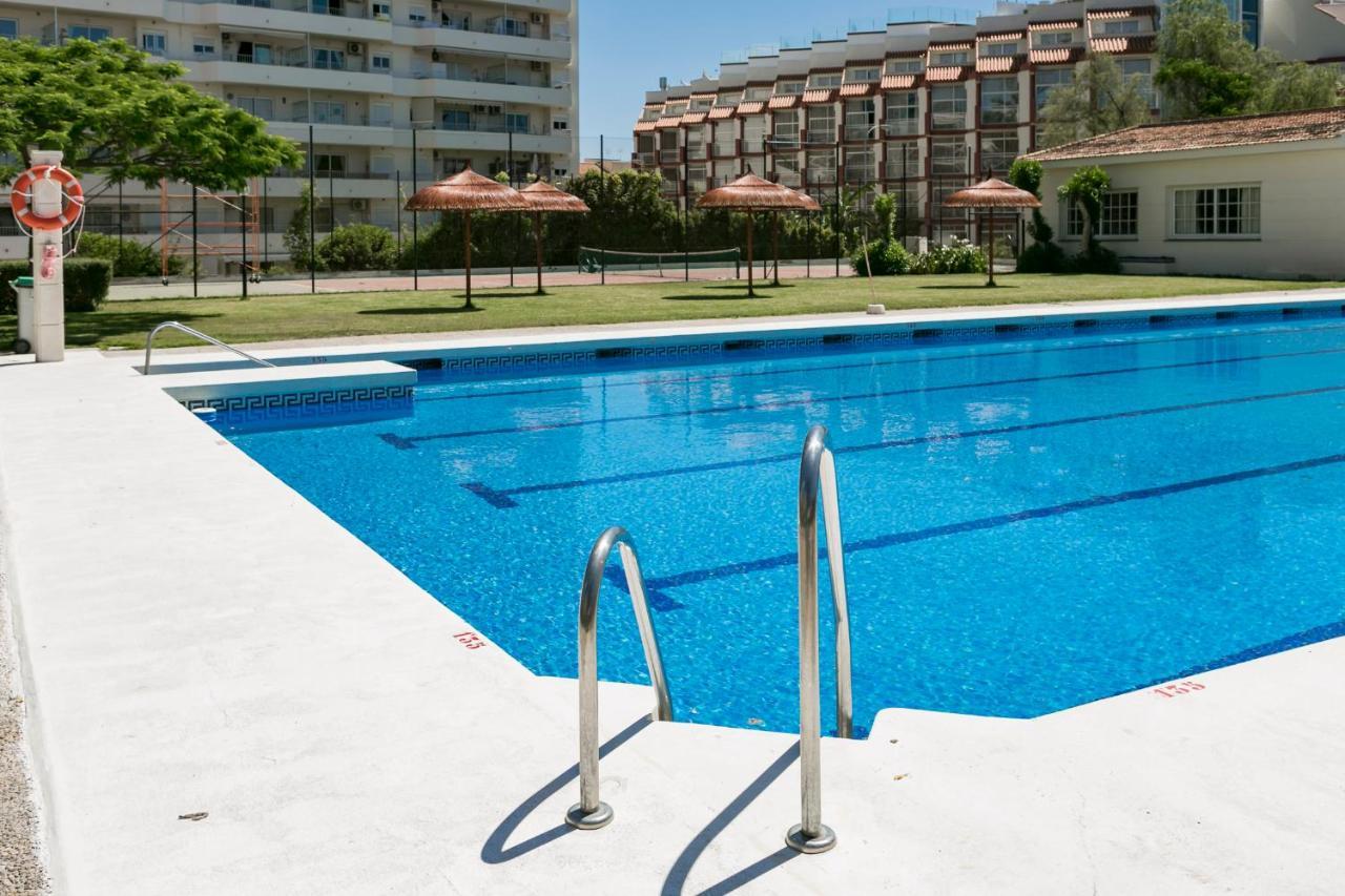 Malagadevacaciones - La Carihuela Palace Torremolinos Extérieur photo